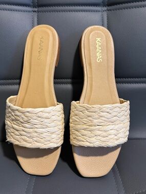 KAANAS Key Largo Sandals Size 7